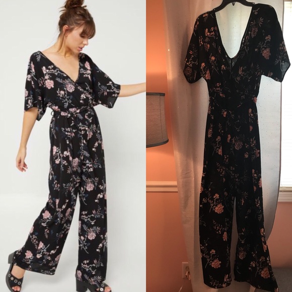 Pants - Floral jumpsuit